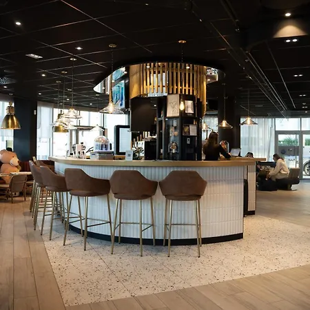 מלון Novotel Centre Gare אנז'ה