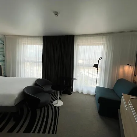 Otel Novotel Centre Gare 4*