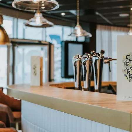 Novotel Centre Gare Hotel 4*