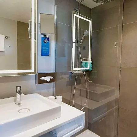 Otel Novotel Centre Gare Angers
