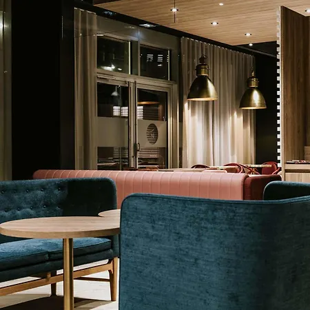 Novotel Centre Gare Hotel 4*