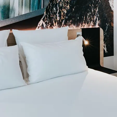 Novotel Centre Gare Hotel 4*