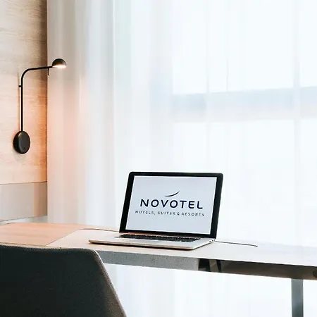 Novotel Centre Gare Готель Анже