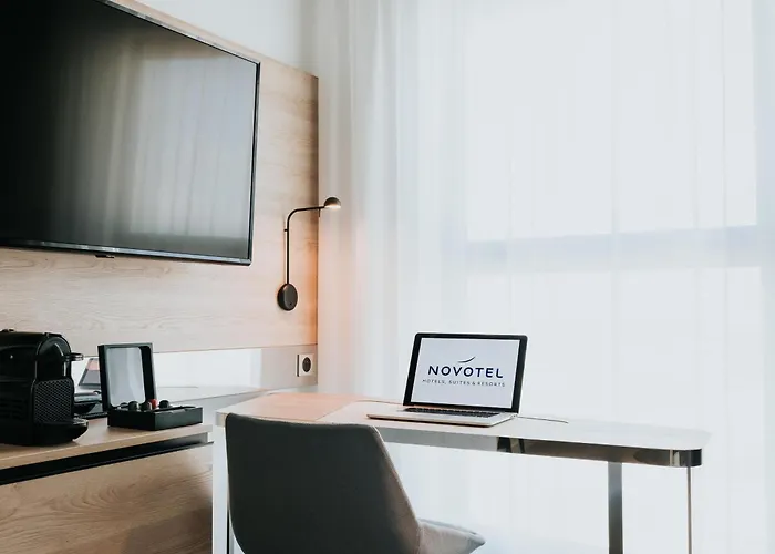 Novotel Centre Gare Otel 4*