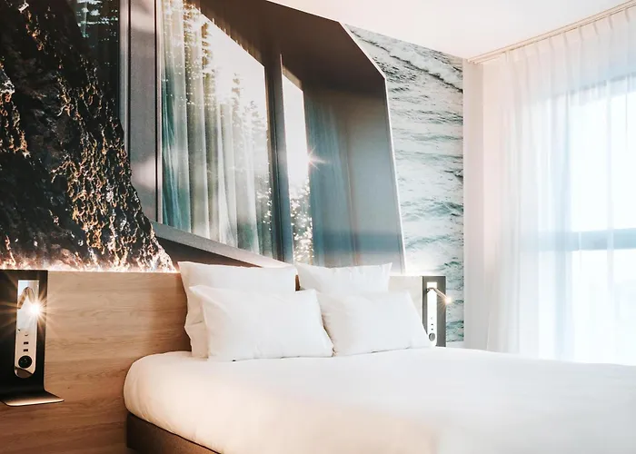 Otel Novotel Centre Gare Angers