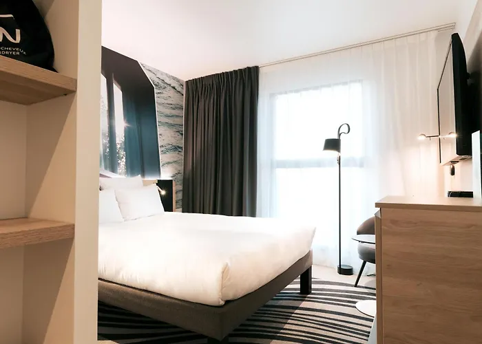 Otel Novotel Centre Gare 4*