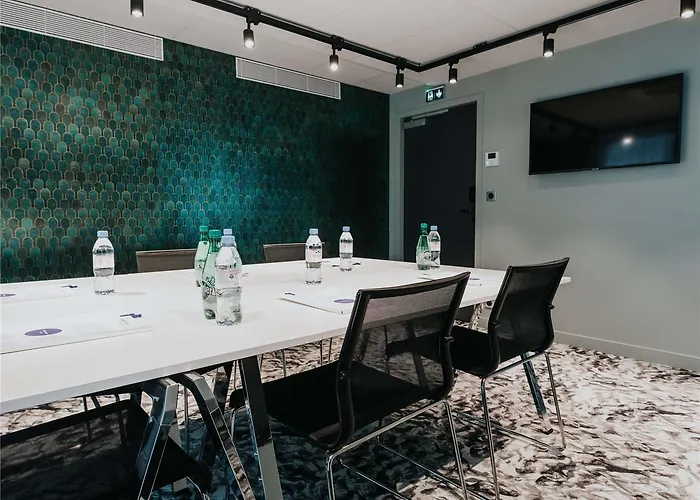 Otel Novotel Centre Gare Angers