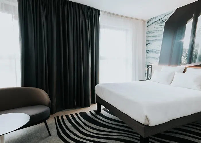 Otel Novotel Centre Gare 4*