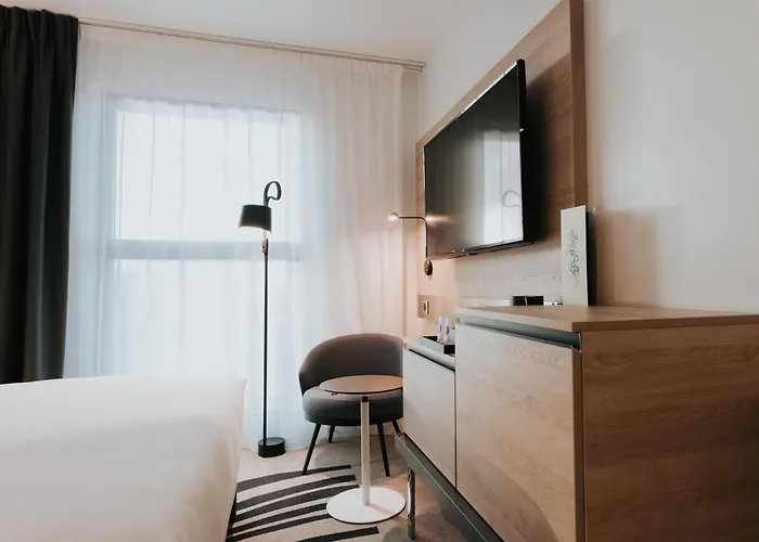 Otel Novotel Centre Gare Angers